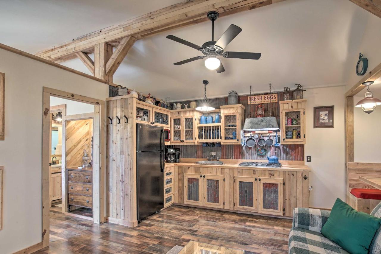 Kerrville Converted Barn Tiny Home With Kayaks! Экстерьер фото