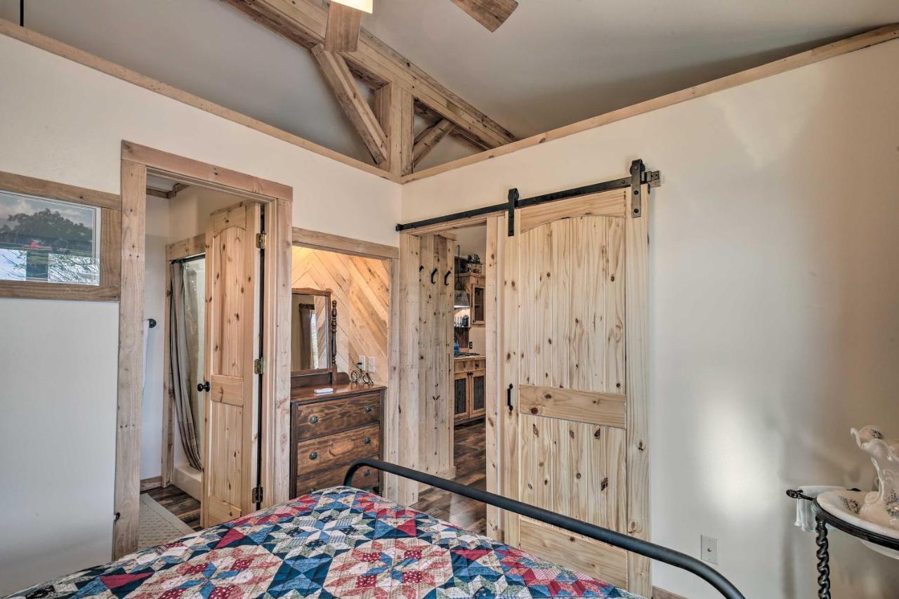 Kerrville Converted Barn Tiny Home With Kayaks! Экстерьер фото